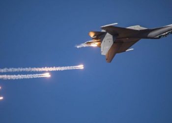 ताइवानी आकाशमा गस्ती गर्दै चिनियाँ विमान