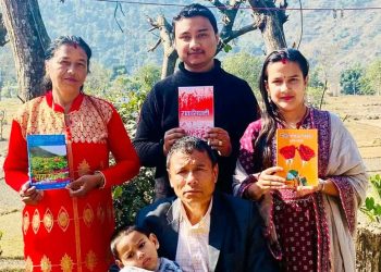 छन्दकवि एवं साहित्यकार श्रीकृष्ण न्यौपानेले एकैपटक सार्वजनिक गरे आफ्ना तीन कृति