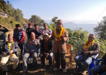 देव गुरूङकाे पहलमा पूर्वपश्चिम उच्च पहाडी रणनैतिक सडक याेजना,  शिलान्यास गरेर सुरू गरियाे काम