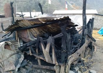 लमजुङकाे दाेर्दीमा छाप्राे जल्दा एक बृद्वको मृत्यु