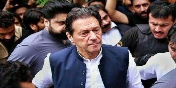पाकिस्तानका पूर्व प्रधानमन्त्री इमरान खानलाई तीन वर्ष जेल सजाय