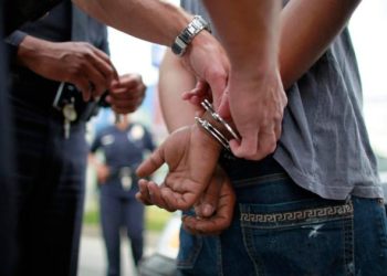 खुदी प्रहरीले समात्याे चोरीकाे आशंकामा थप चार जना