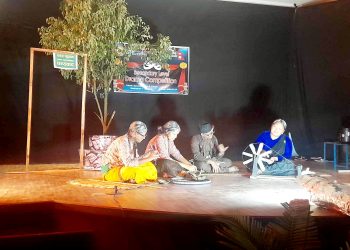 प्याव्सन लमजुङको नाटक प्रतियोगिता : युनिभर्सल एकेडेमी प्रथम