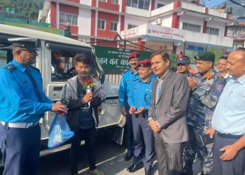 लमजुङका ९ स्थानमा ‘यात्रु सहायता कक्ष’ स्थापना