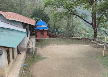 विद्यार्थी कुर्दै विद्यालय, जाँचकी कुर्दै उत्तरपुस्तिका