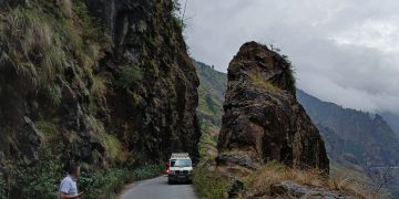 लमजुङ-मनाङ सडक राति बन्द हुने